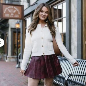 Vestique Kammi Cardigan gold button